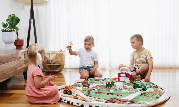 The Inner Play Scenes on Play Pouch: Fostering Pretend Play and Cognitive Development